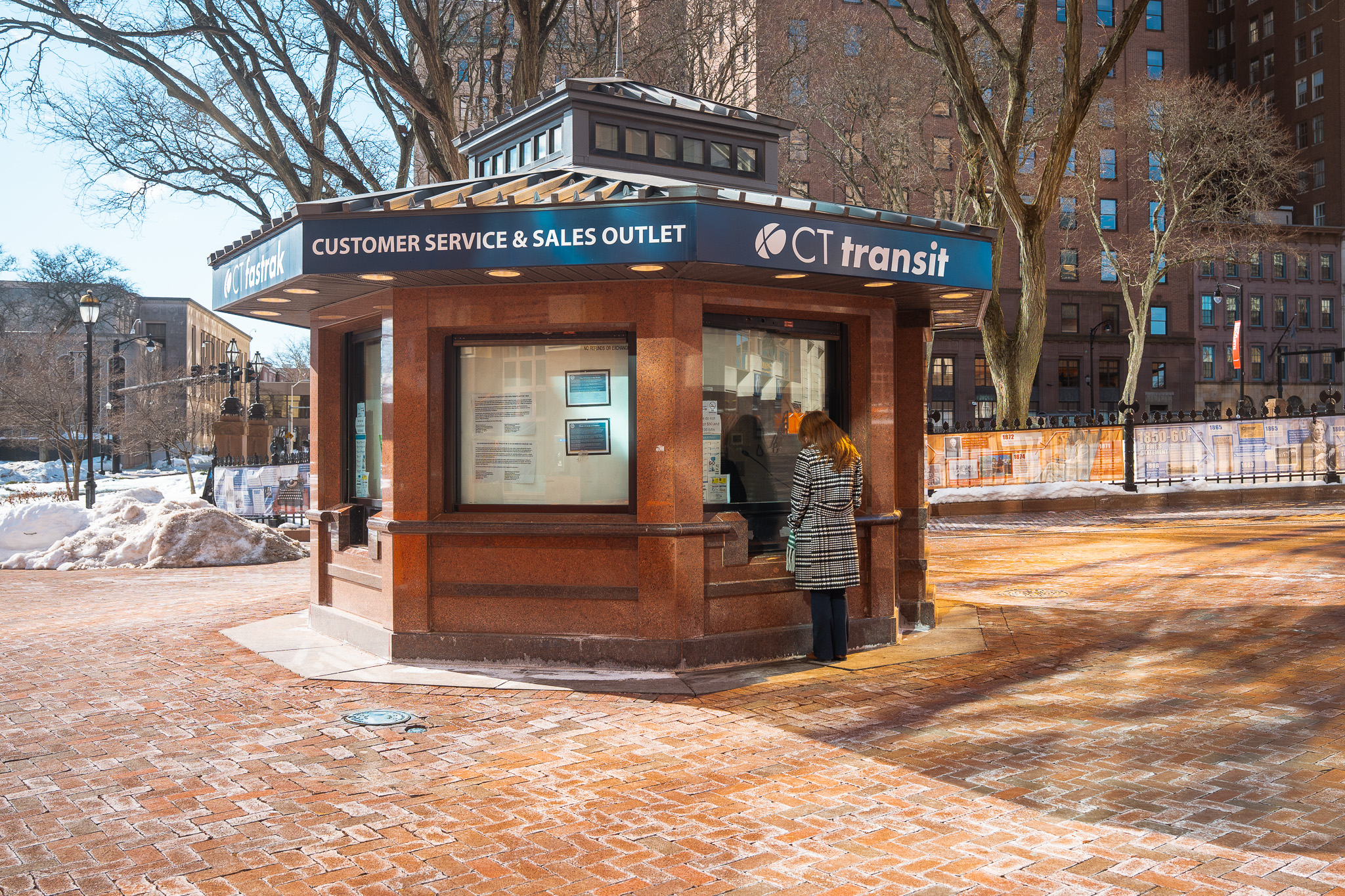 Customer Service and Sales outlet Image